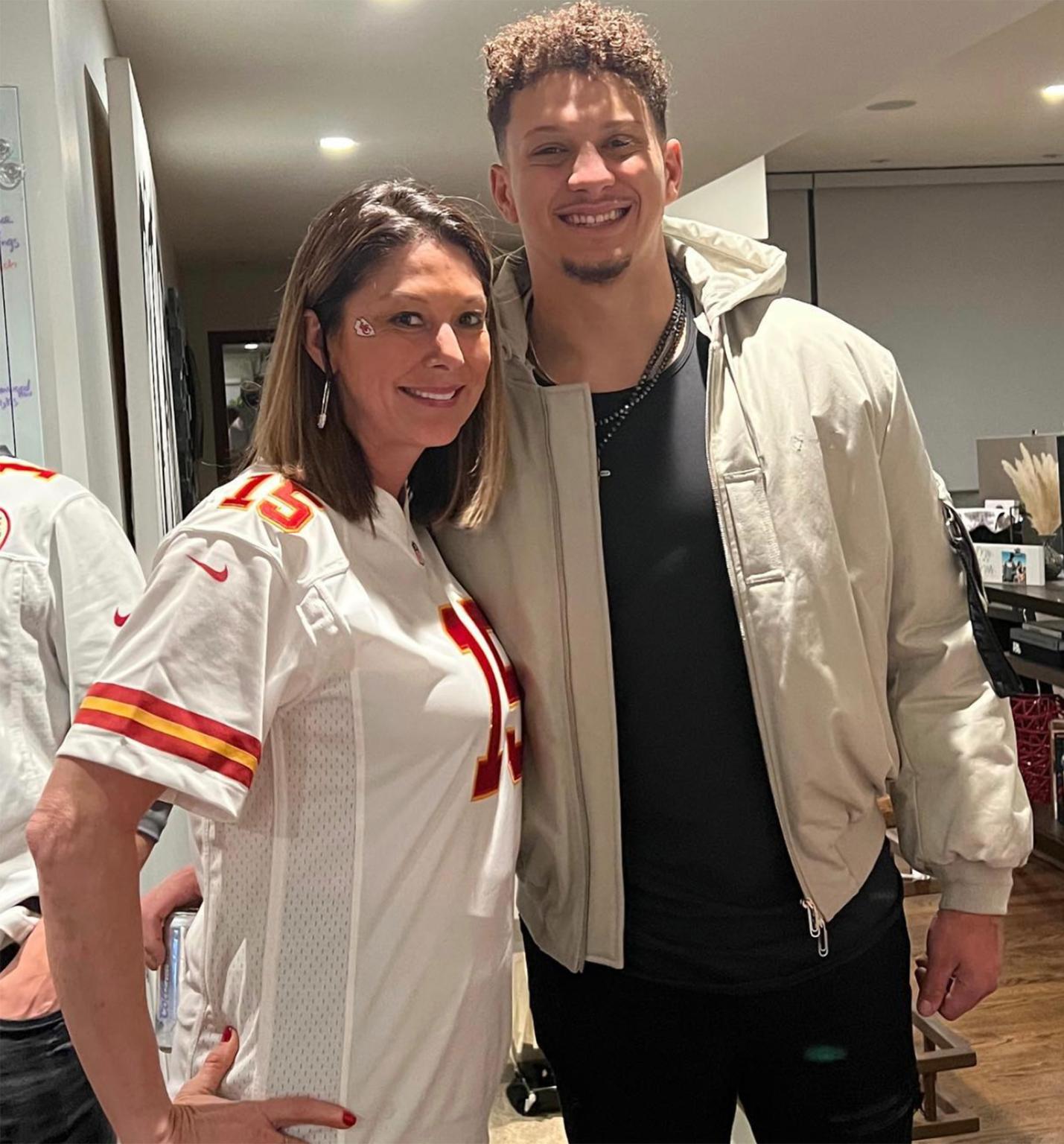 18years after divorce : Patrick Mahomes mom Randi Martin finds true love and set to re-marry with her new billionaire boyfriend 