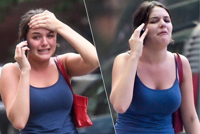 Suri Cruise 18-year-old daughter of Tom Cruise and Katie Holmes, spotted crying on phone while out and about in New York, after she got a call that her mother Katie Holmes and estranged father Tom Cruise has been confirmed…Read More