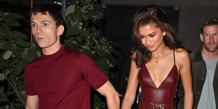 Breaking: ZENDAYA reveals she’s expecting with SPIDEY star TOM HOLLAND, the couple announces plans for a… See more.