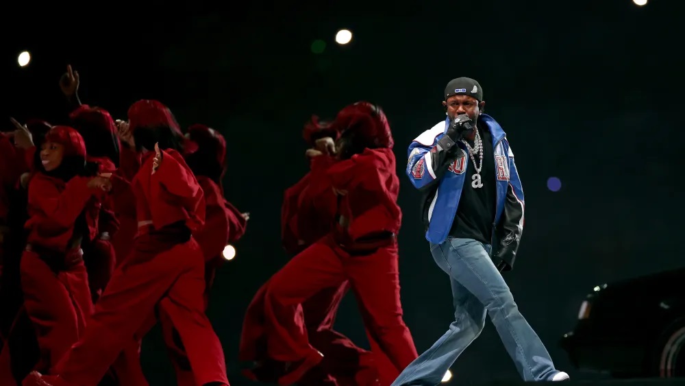 Samuel L Jackson, dressed as uncle Sam, introduced Kendrick Lamar for the 2025, super bowl half time show-a powerful show