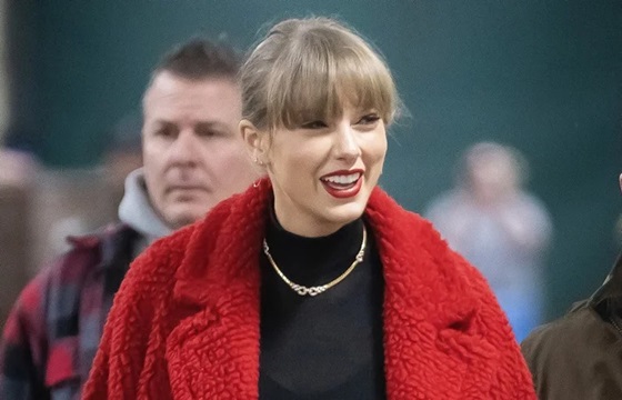 Just in: Taylor Swift delivers 4-word message to Fans amid date night with Travis Kelce