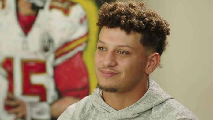 Breaking news : Patrick Mahomes Heart is bittered , Leaving Kansas city chiefs over NFL accusations as Travis and Creed Humphrey defend him