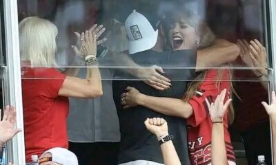 JUST IN: “Donna Kelce Breaks Down in Tears as She applauds her Son Travis Kelce, With Bank Of America Stadium Stadium Erupting in Celebration as Chiefs Star Travis Kelce Proposes to Long Time Girlfriend Taylor Swift with a $7.2M Engagement Ring, upon her SURPRISE arrival for the Chiefs vs. Panthers game. Just moments after Swift entered the stadium, Kelce greeted her in a private area and, to the shock and delight of those around them, got down on one knee and proposed….[WATCH]