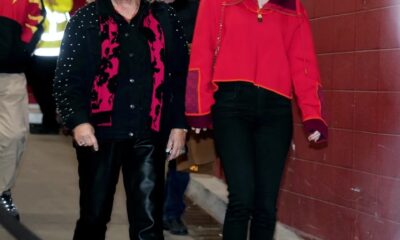 Breaking: Taylor Swift and Donna Kelce Arrive Together at Arrowhead Stadium to Show Their Full Support for Travis Kelce and the Chiefs Ahead of Their High-Stakes Showdown Against the Raiders