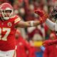 JUST IN: It happened few minutes ago and is already trending on the internet: Watch as Travis Kelce exchanged fisticuffs with Texans C.J. Stroud to the disappointment of Taylor Swift, who is seen angrily leaving the stadium...Andy Reid is....