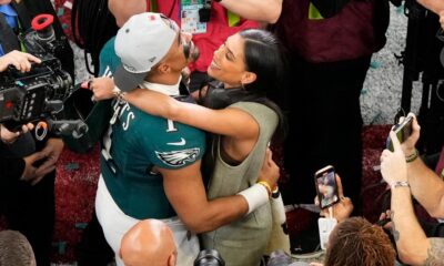 THIS IS SO EMOTIONAL: Super Bowl 2025 was a night of triumph for the Philadelphia Eagles, but the biggest surprise came after the game, when Jalen Hurts stole the spotlight with a heartfelt proposal to his girlfriend Bry Burrows