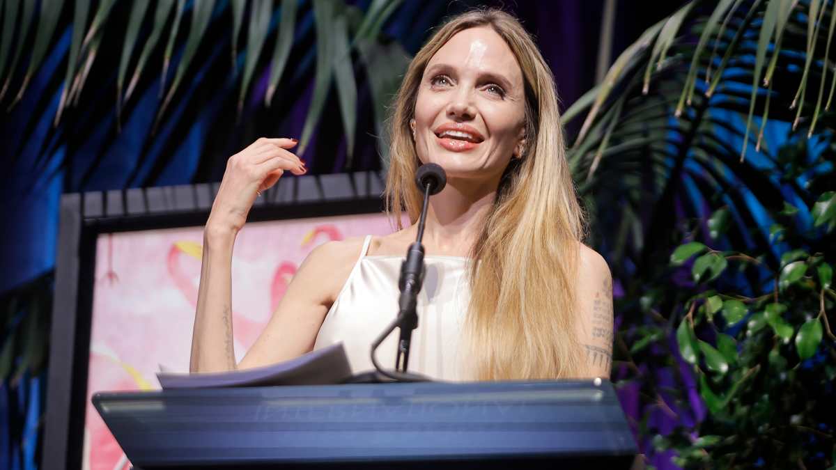 JUST IN: Angelina Jolie makes shocking revelation about her ex husband: Angelina Jolie is divorced from Jonny Lee Miller, Billy Bob Thornton and Brad Pitt; During a Q&A session, the Maria actress candidly discussed that she is... see more