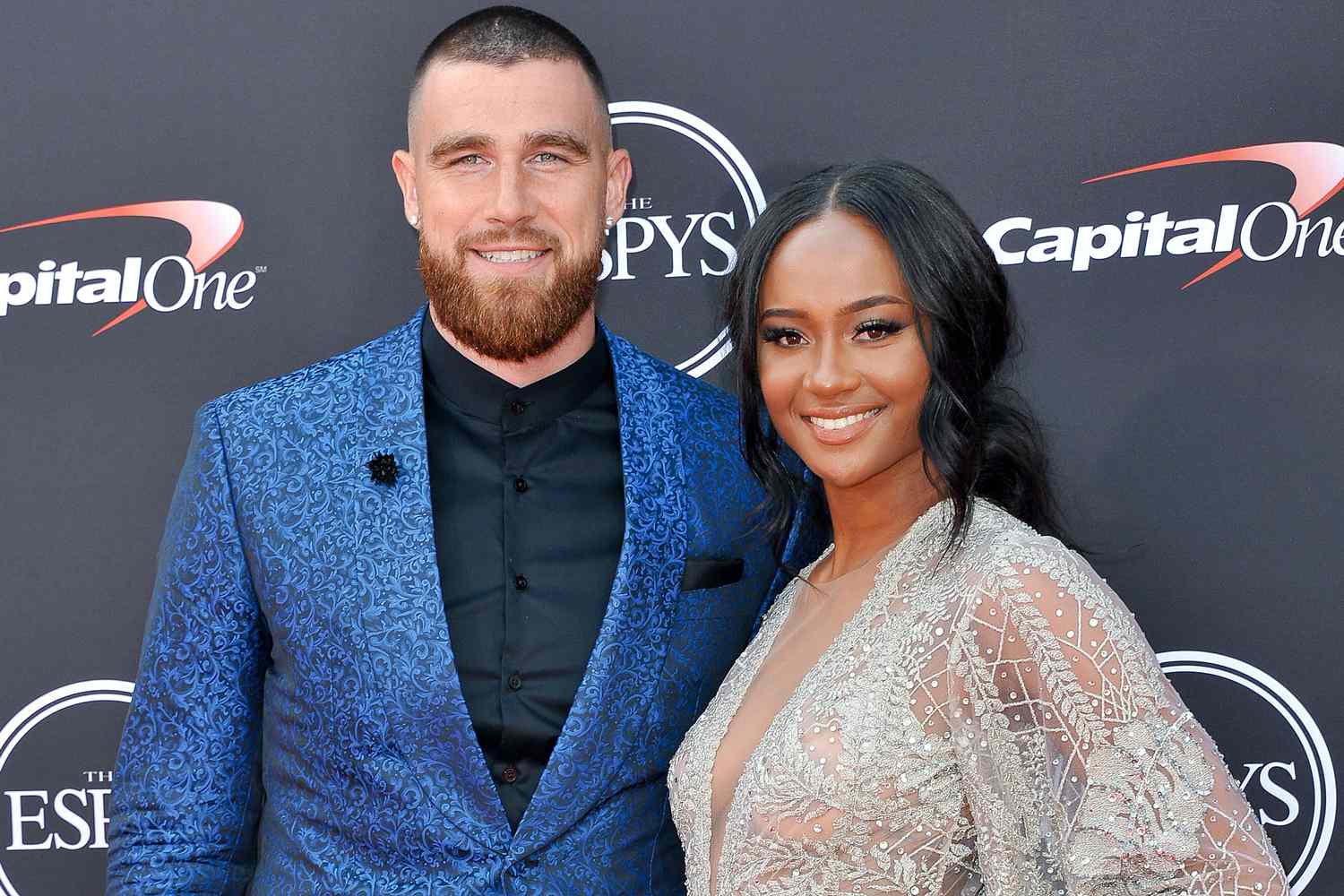 Travis Kelce and Ex. Kayla Nicole Caught KISSING by Superman LX Camera, See video before it is deleted