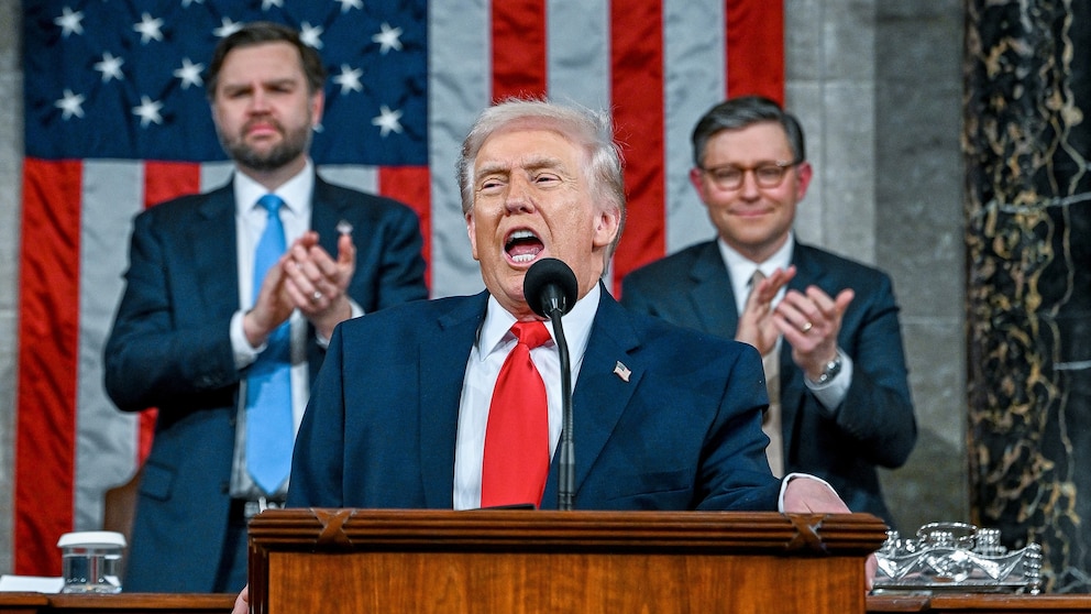 BREAKING: Donald Trump is reportedly "raving mad" that Democrats will be broadcasting a live feed of his SOTU speech tonight from a thermal camera that shows if he poops himself, and is furious that this “Trump Dump Detector” could get more viewers than the regular broadcast.