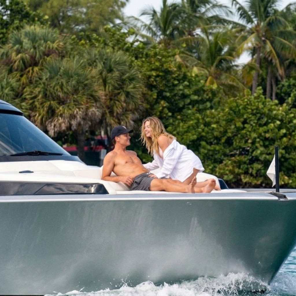 Tom Brady, 49, and Sydney Sweeney, 29, Spotted Sharing a Romantic and Intimate Moment Aboard His $20 Million Mega Yacht in Miami as Fans Are Shocked by What They Notice in the New Photos